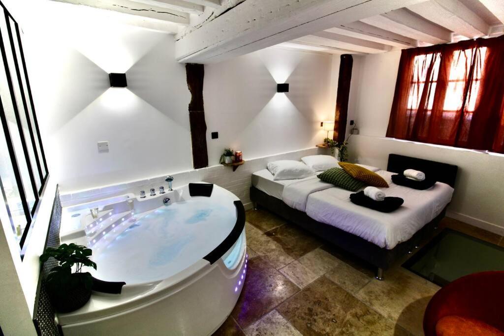 Le Spa Beauvoisine - Jacuzzi Sauna Rouen Centre Free Parking エクステリア 写真